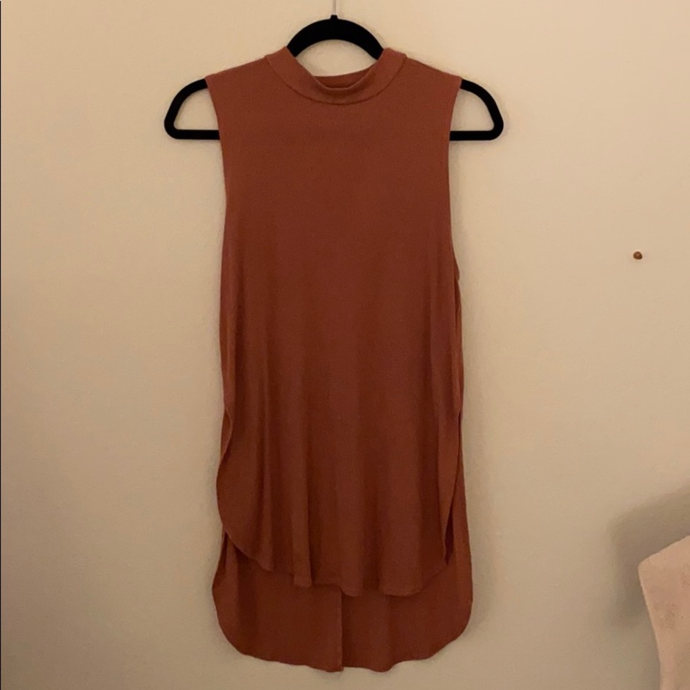 Ribbed rust tank